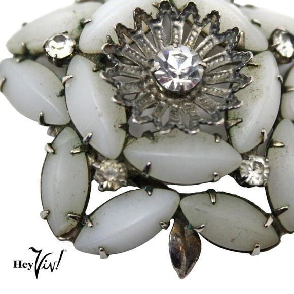 Vintage Milk Glass Star Shape Dome Pin Brooch w Prong Set Rhinestone 2" -Hey Viv - Picture 2 of 6